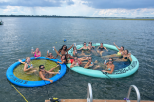 charleston-booze-cruise-water-float-party-girls-trip